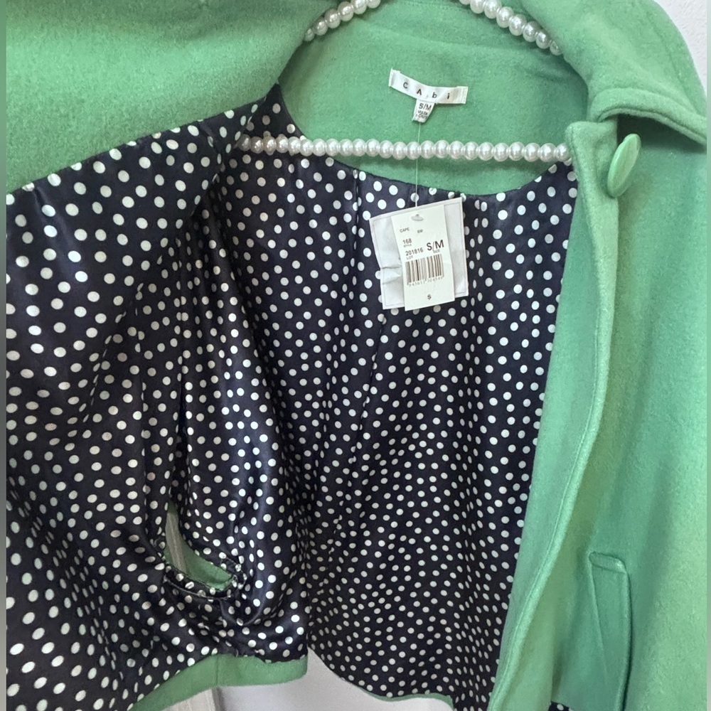 NWT Cabi Carriage House Green Cape
Size: Small /Medium - Picture 5 of 8